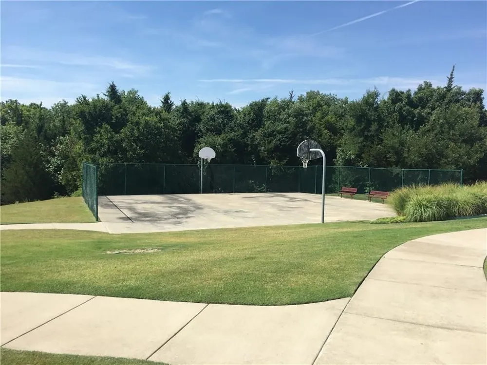 Lakeview Drive McKinney, TX 75071