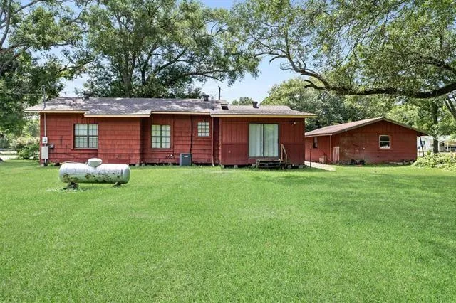 3218 Ann Drive Orange, TX 77632