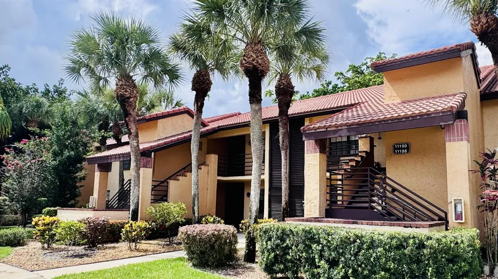 11190 Aspen Glen Drive Boynton Beach, FL 33437