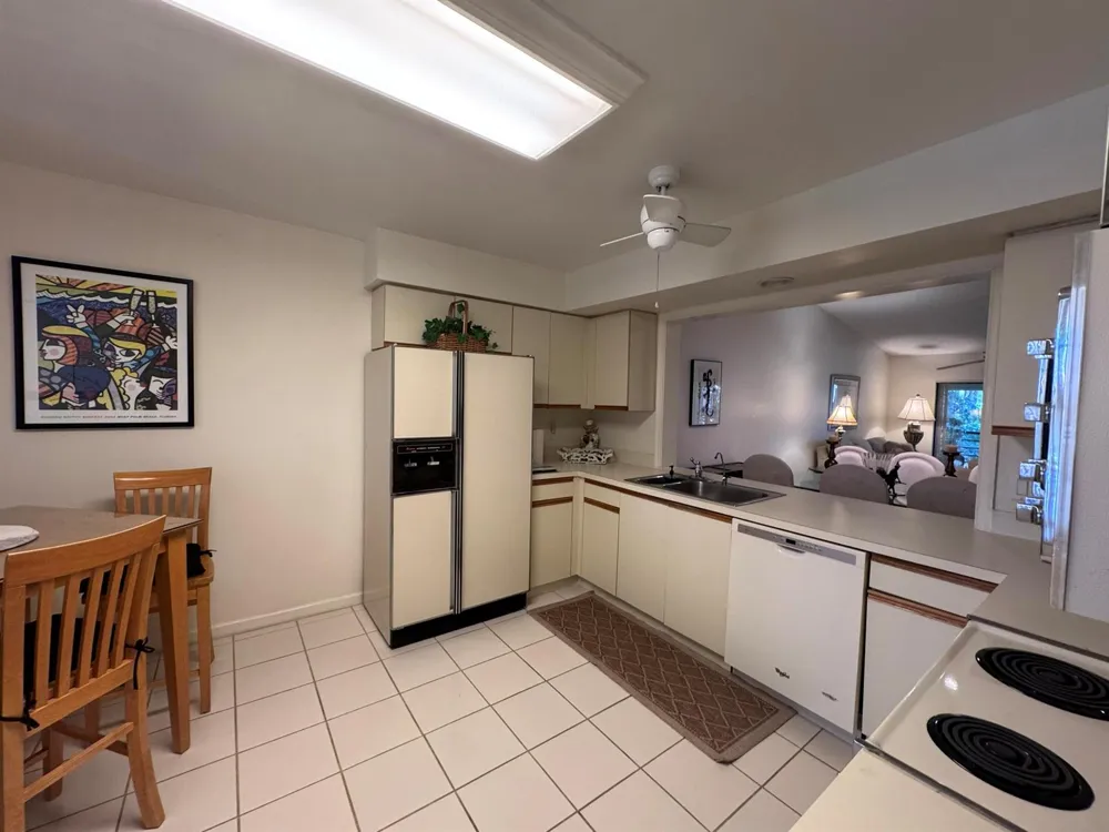 11190 Aspen Glen Drive Boynton Beach, FL 33437