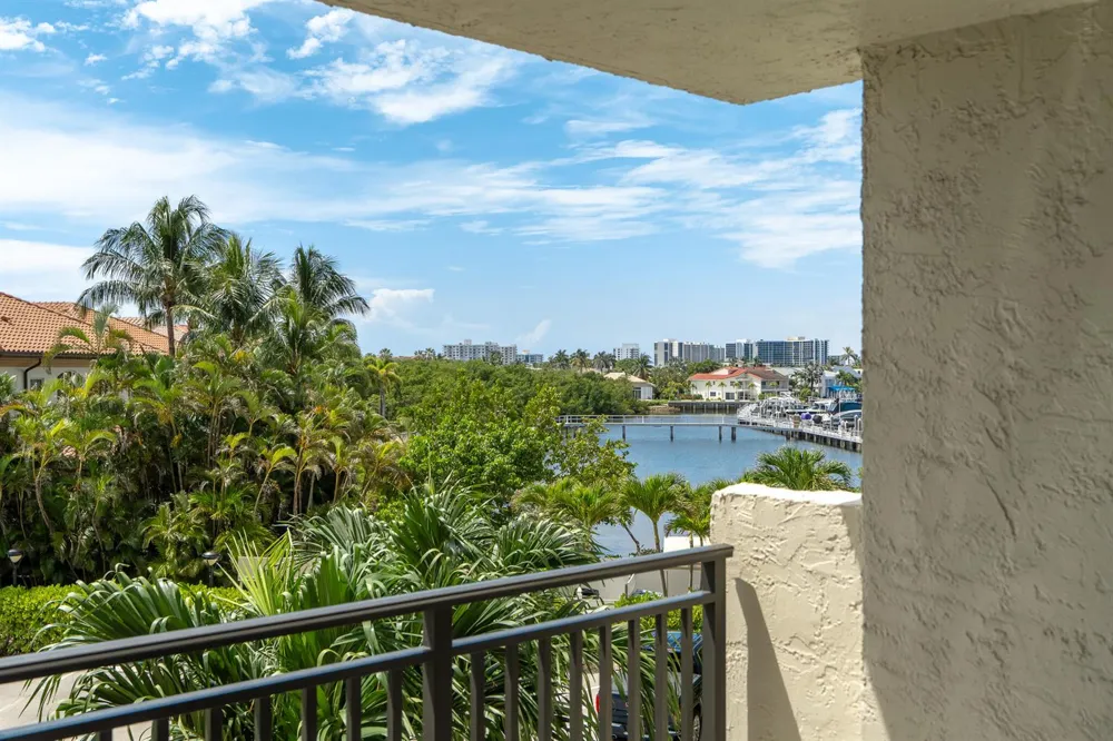 3912 S Ocean Boulevard #308 Highland Beach, FL 33487
