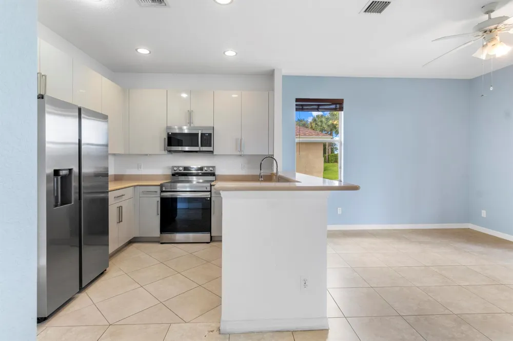 9907 E Verona Circle Vero Beach, FL 32966