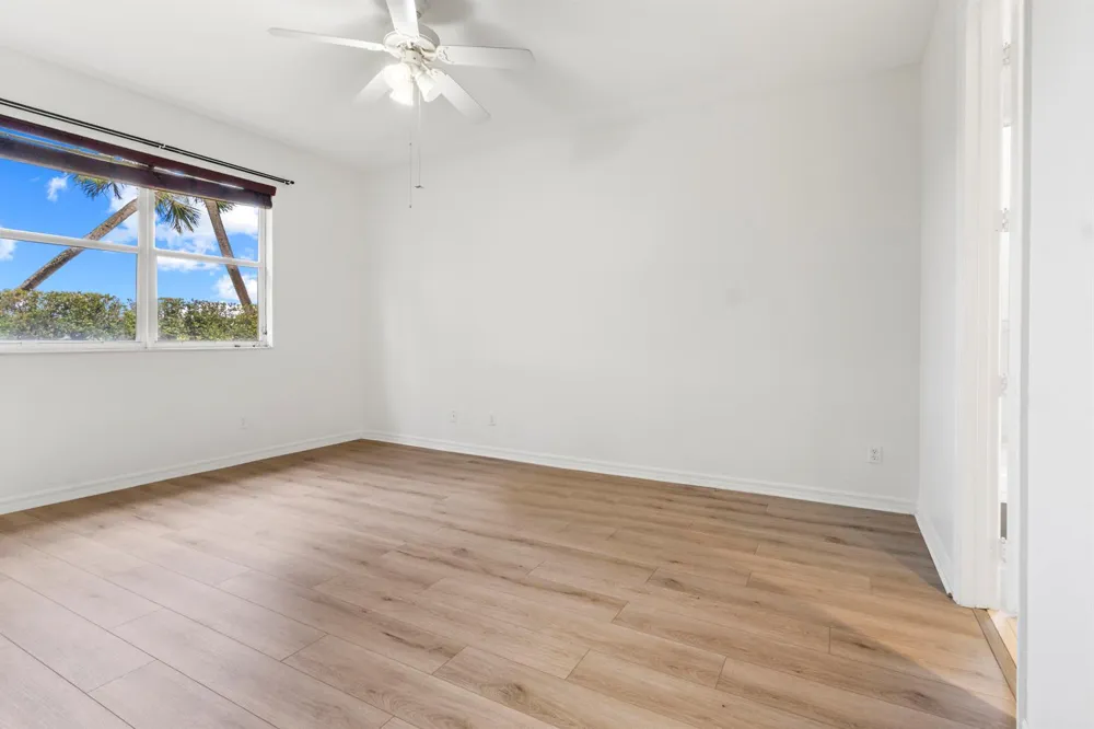9907 E Verona Circle Vero Beach, FL 32966
