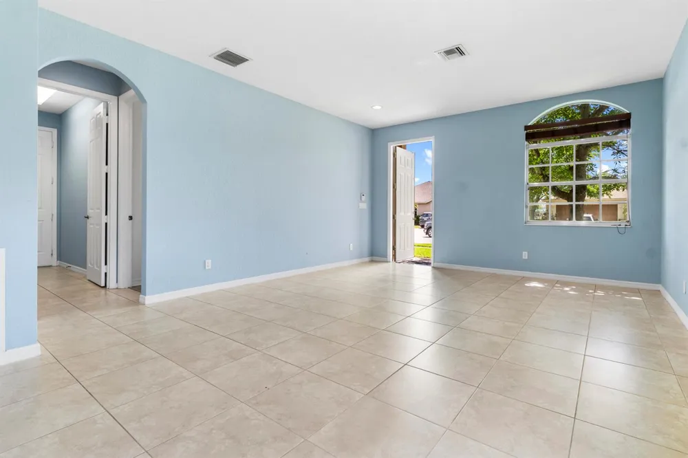 9907 E Verona Circle Vero Beach, FL 32966