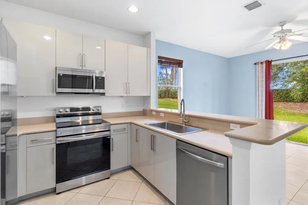 9907 E Verona Circle Vero Beach, FL 32966