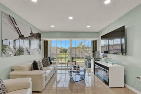 502 Davis Road #12