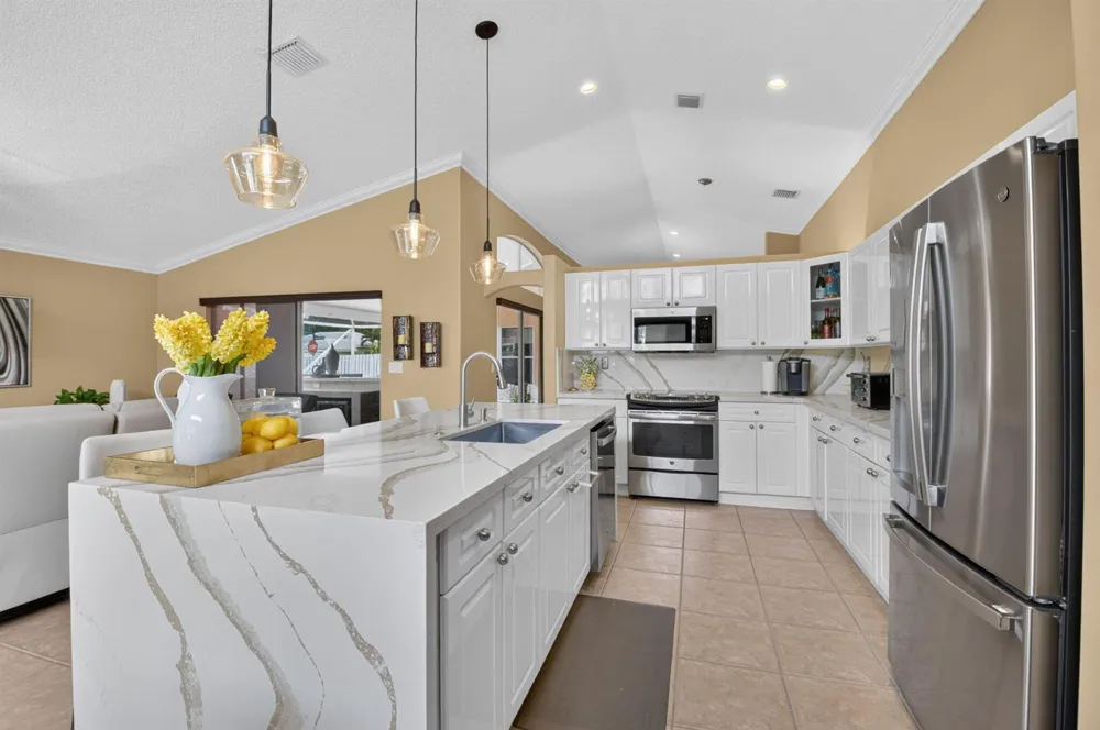 6405 Sand Hills Circle Lake Worth, FL 33463