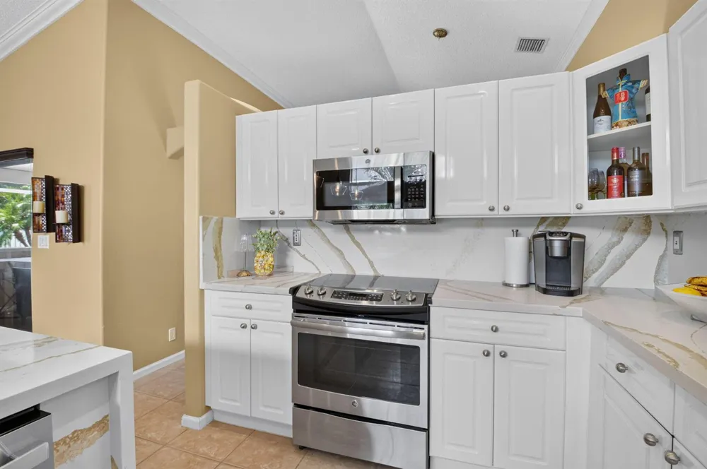 6405 Sand Hills Circle Lake Worth, FL 33463