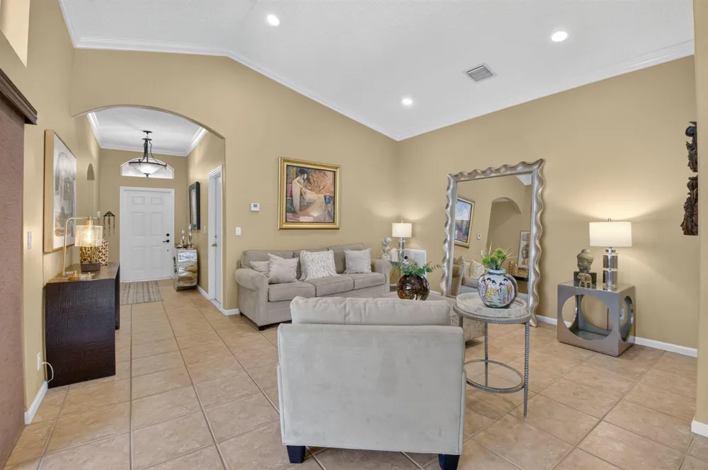 6405 Sand Hills Circle Lake Worth, FL 33463