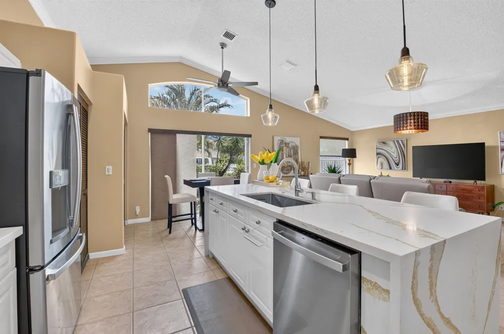 6405 Sand Hills Circle Lake Worth, FL 33463