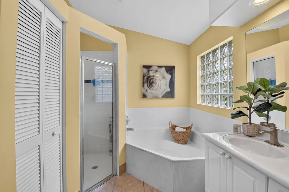6405 Sand Hills Circle Lake Worth, FL 33463