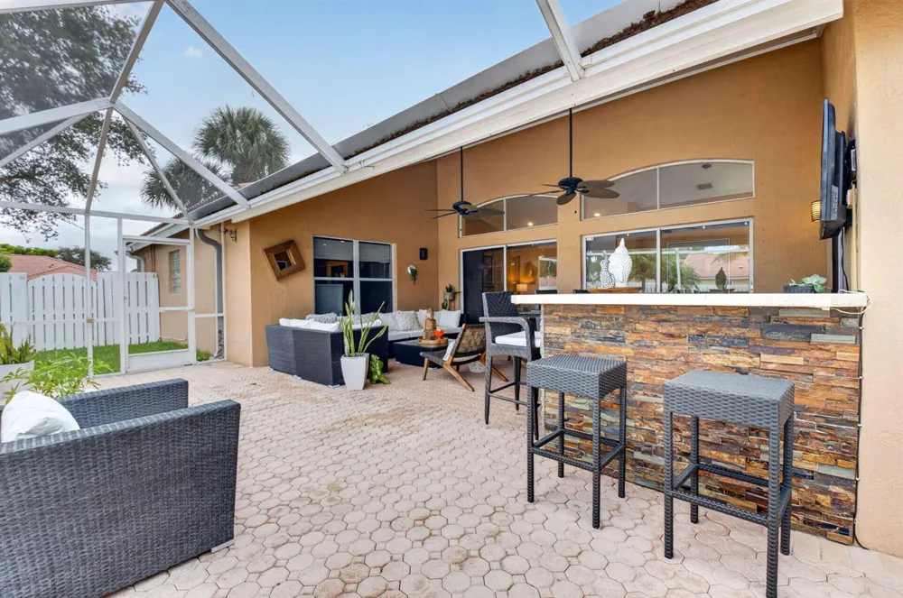 6405 Sand Hills Circle Lake Worth, FL 33463