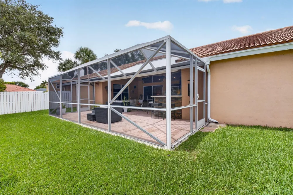 6405 Sand Hills Circle Lake Worth, FL 33463