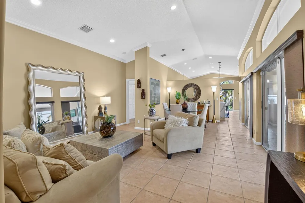 6405 Sand Hills Circle Lake Worth, FL 33463