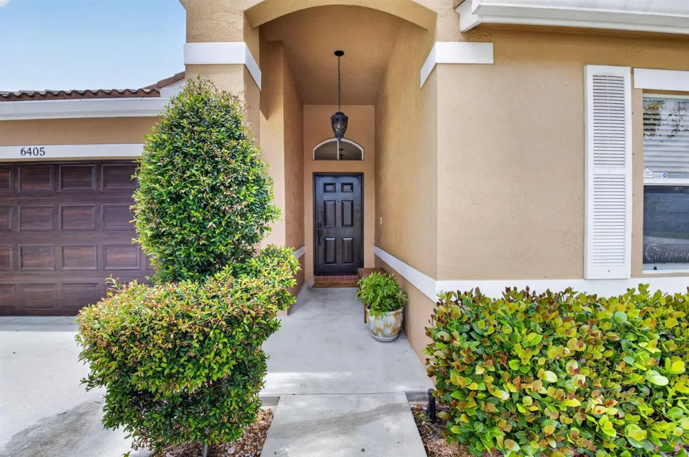 6405 Sand Hills Circle Lake Worth, FL 33463