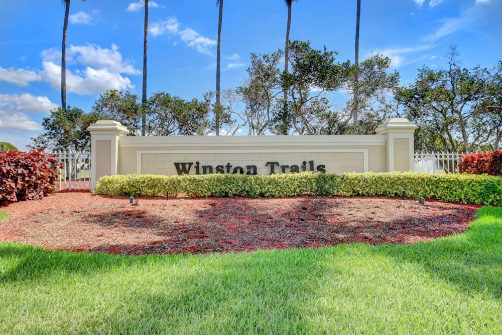 6405 Sand Hills Circle Lake Worth, FL 33463