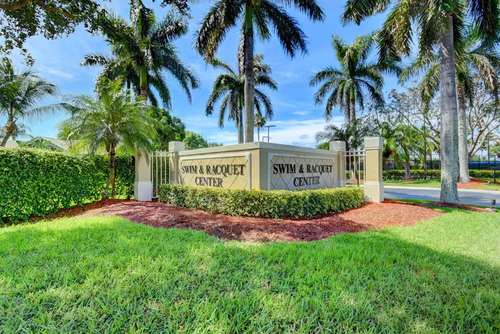 6405 Sand Hills Circle Lake Worth, FL 33463