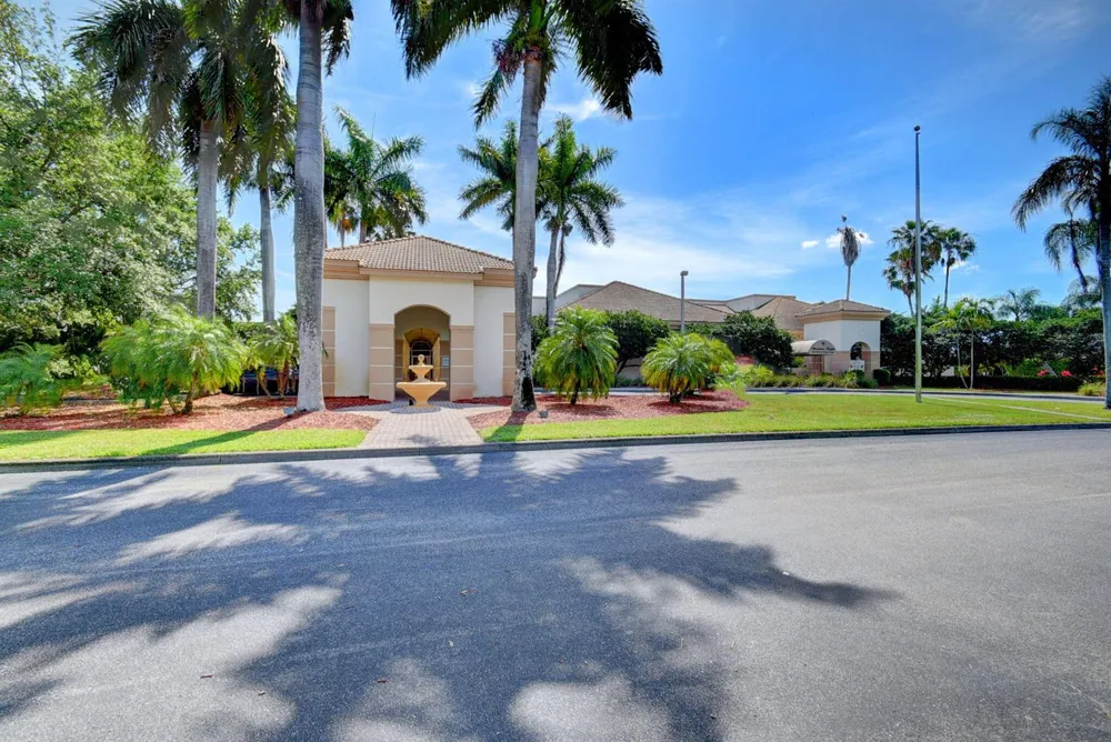 6405 Sand Hills Circle Lake Worth, FL 33463