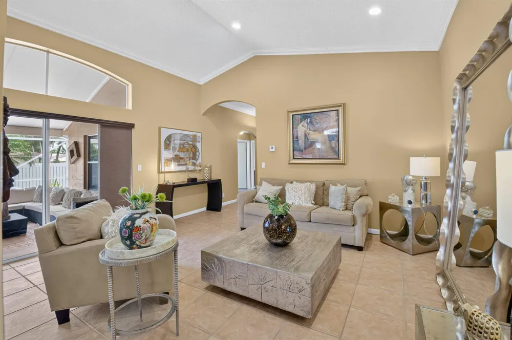6405 Sand Hills Circle Lake Worth, FL 33463