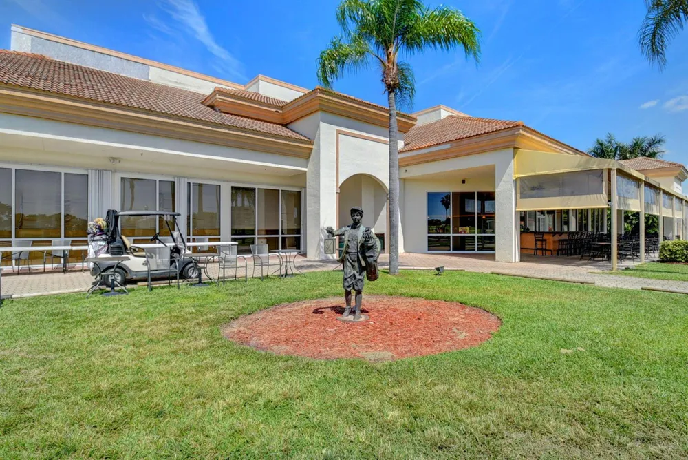6405 Sand Hills Circle Lake Worth, FL 33463