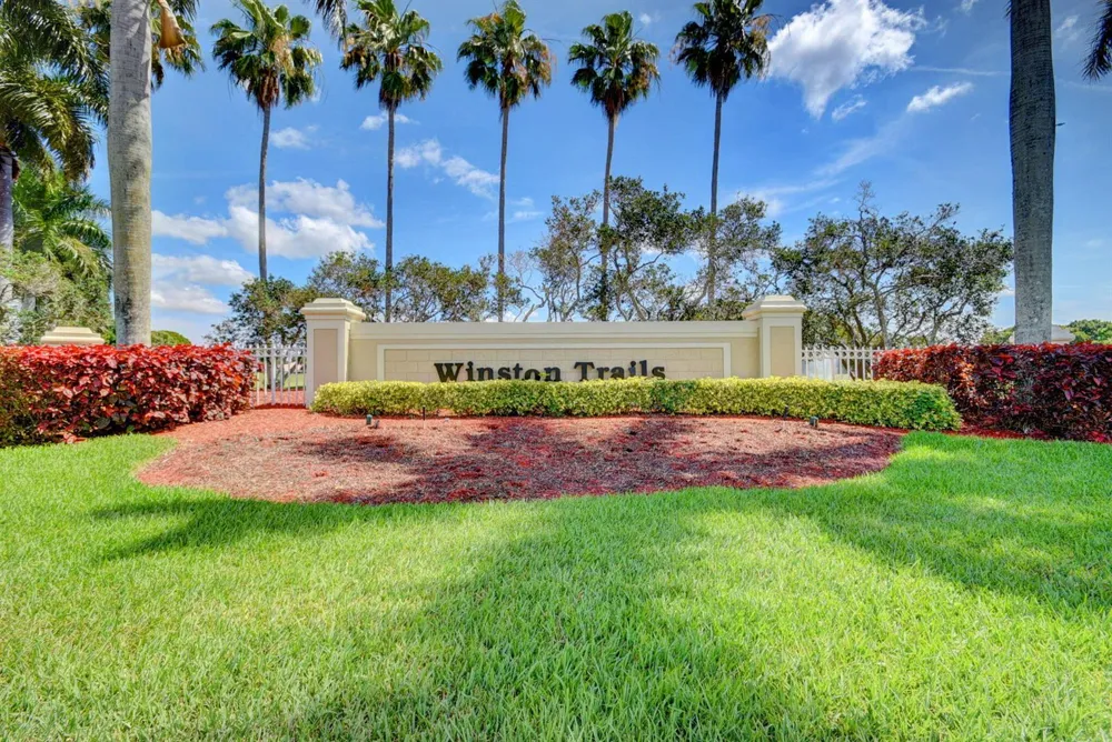 6405 Sand Hills Circle Lake Worth, FL 33463