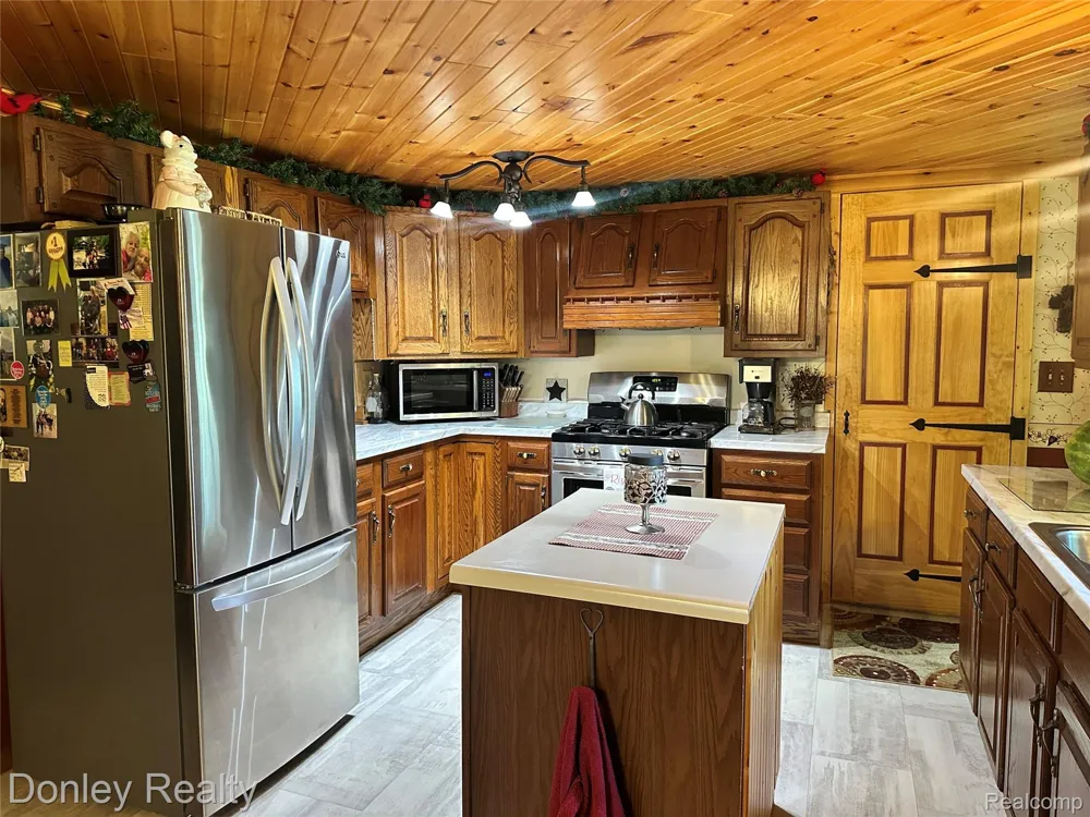 25 Bulgrien Road Moore Township, MI 48472