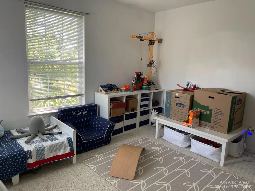 1085 Joyce Lane Scio Township, MI 48103
