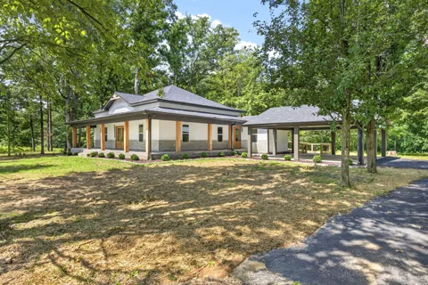 909 Hawkins Crawford Rd