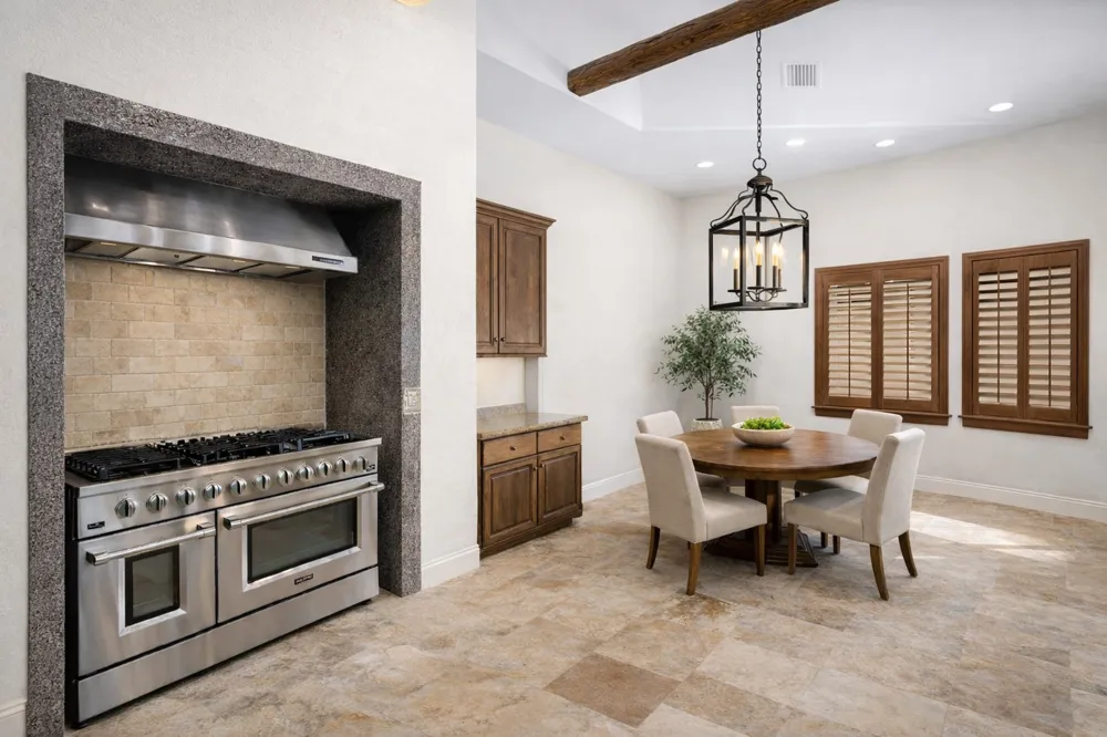 340 Barton Ranch Road Dripping Springs, TX 78620