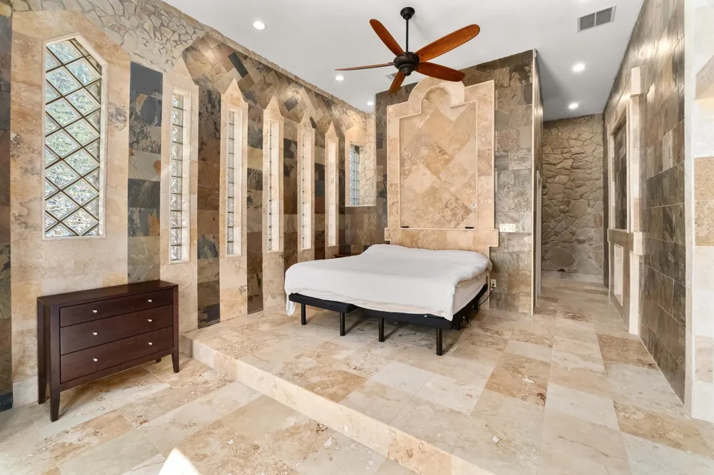 340 Barton Ranch Road Dripping Springs, TX 78620