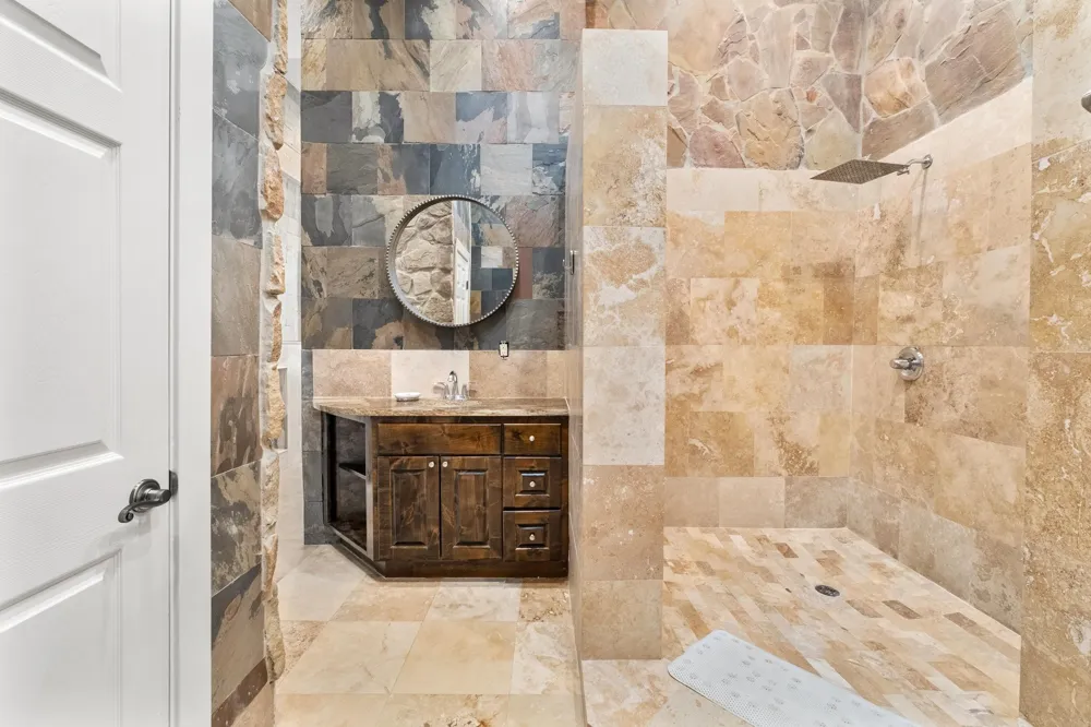 340 Barton Ranch Road Dripping Springs, TX 78620