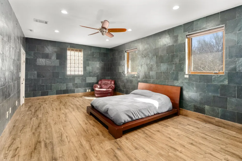 340 Barton Ranch Road Dripping Springs, TX 78620