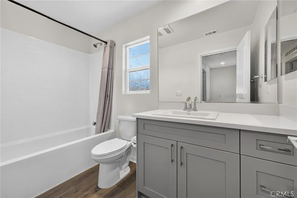 8010 Sorrento Highland, CA 92346