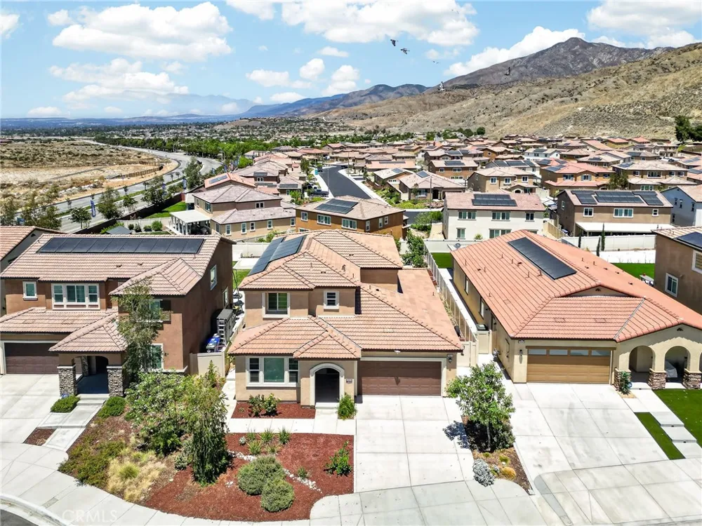 8010 Sorrento Highland, CA 92346