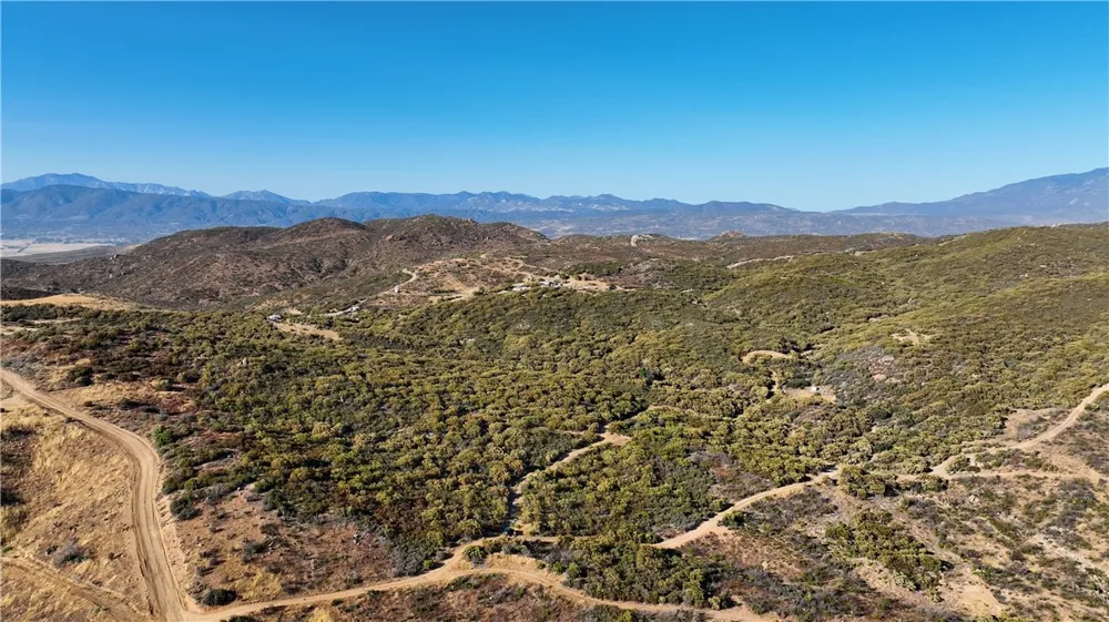 11 Cooper Cienega Truck Trail Anza, CA 92539