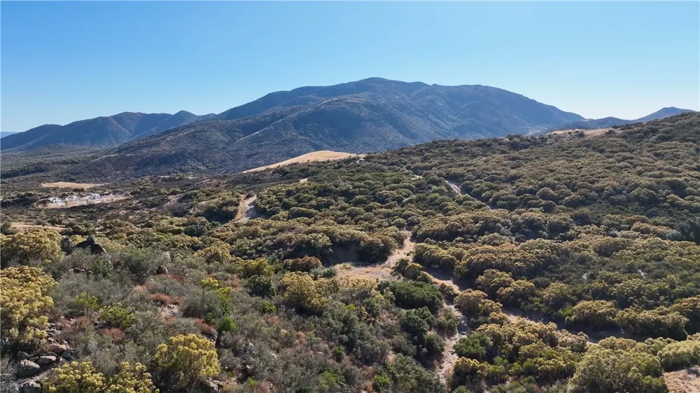 11 Cooper Cienega Truck Trail Anza, CA 92539
