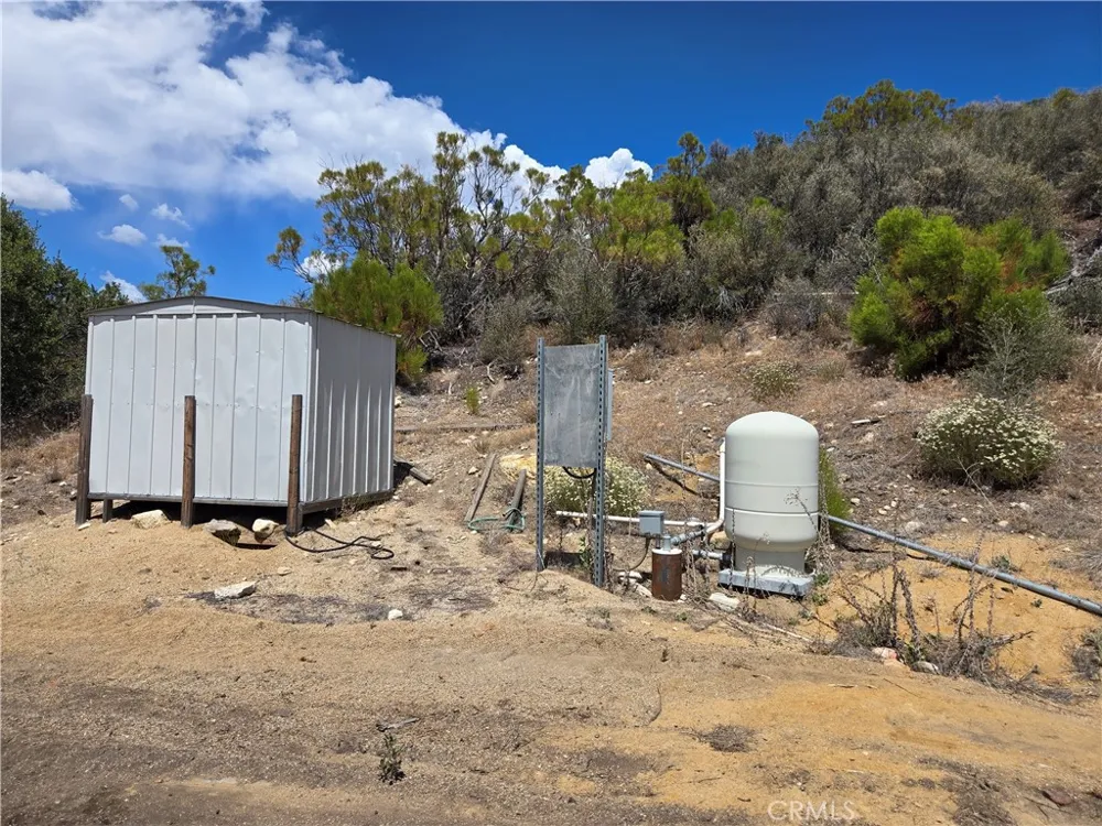11 Cooper Cienega Truck Trail Anza, CA 92539