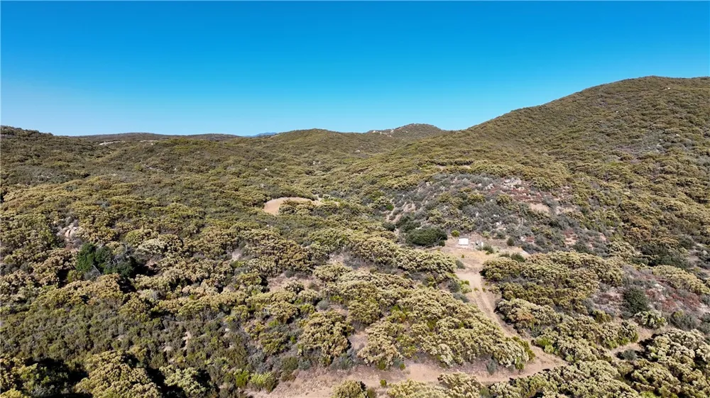 11 Cooper Cienega Truck Trail Anza, CA 92539
