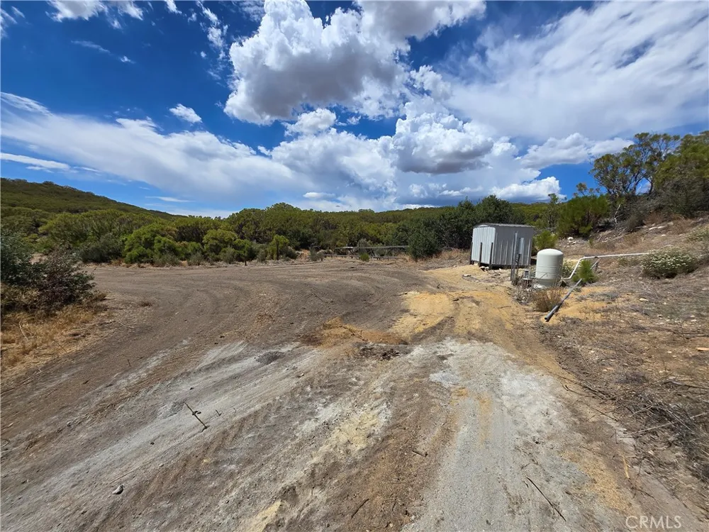 11 Cooper Cienega Truck Trail Anza, CA 92539