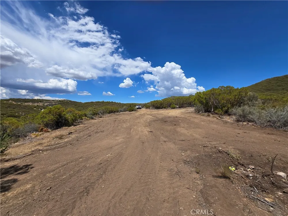 11 Cooper Cienega Truck Trail Anza, CA 92539