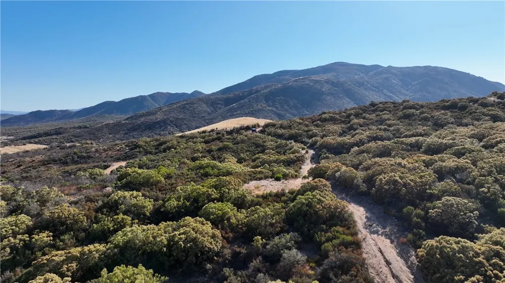 11 Cooper Cienega Truck Trail Anza, CA 92539