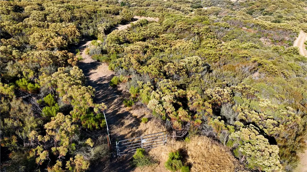 11 Cooper Cienega Truck Trail Anza, CA 92539