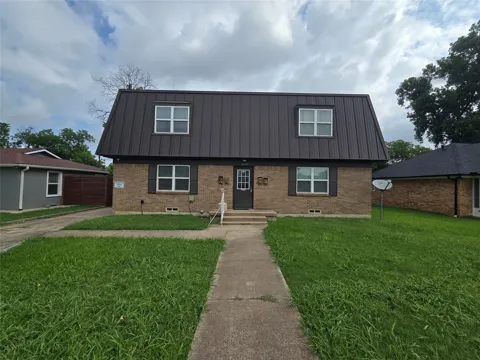 1805 Randolph Drive #4