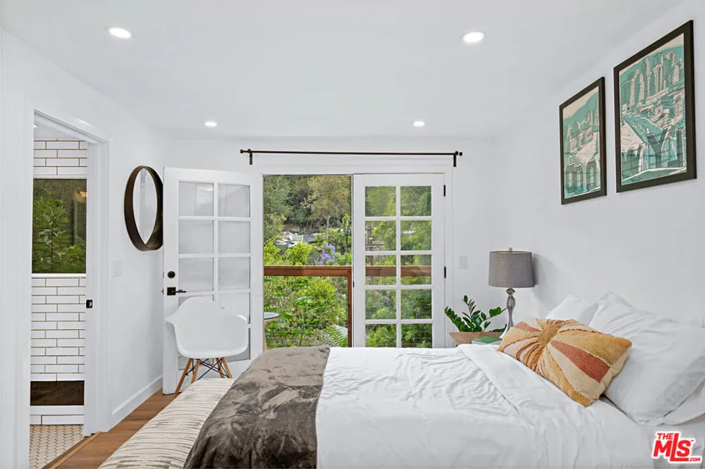 6331 Grape Place Los Angeles, CA 90068