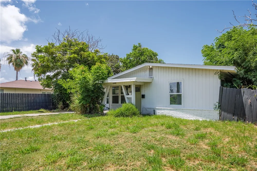 5808 Rio Vista Avenue Corpus Christi, TX 78412