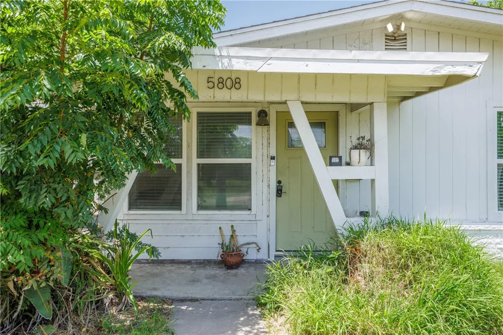 5808 Rio Vista Avenue Corpus Christi, TX 78412