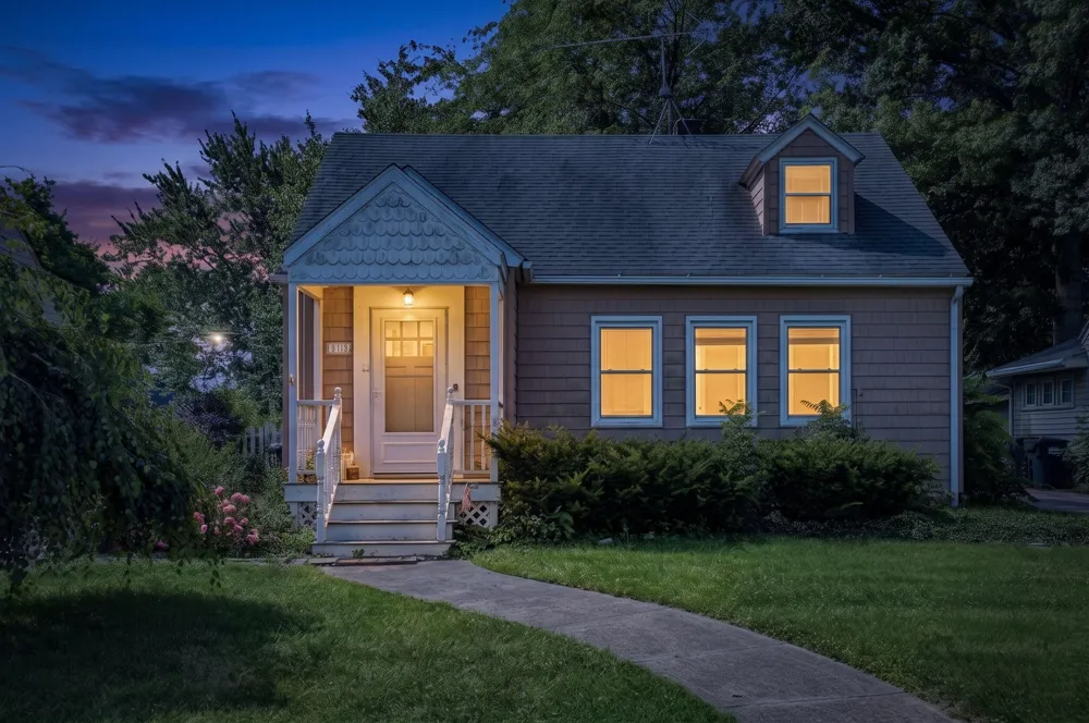 912 Kingsley Avenue St. Joseph, MI 49085