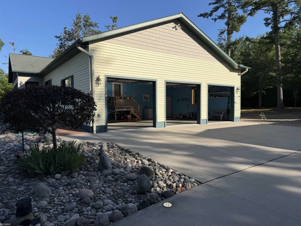 22870 US-23 Highway Millersburg Village, MI 49759