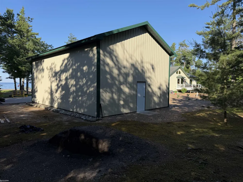 22870 US-23 Highway Millersburg Village, MI 49759