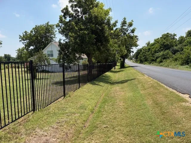 880 County Road 311 Road Jarrell, TX 76537